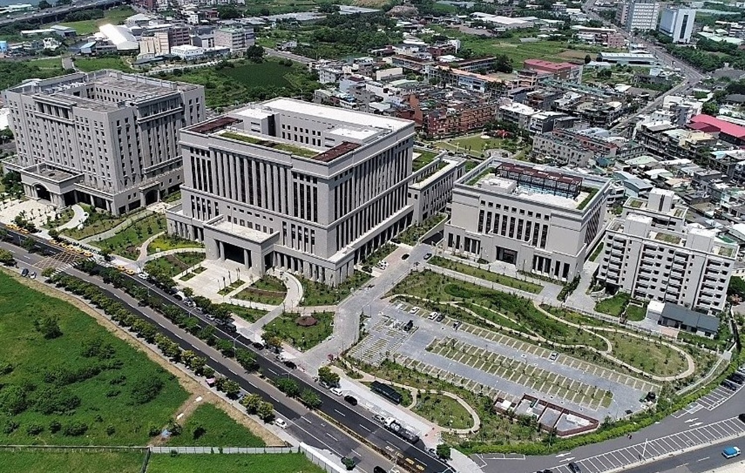 臺灣桃園地方法院擴遷建辦公廳舍及檔證大樓新建工程(建築及景觀植栽工程)